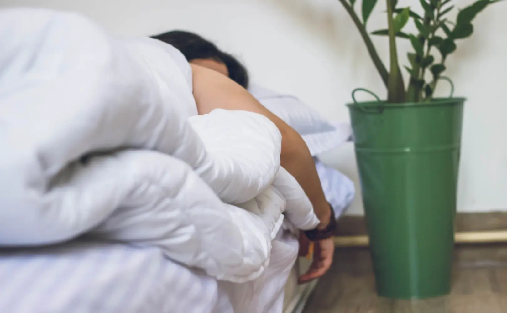 Svært ved at falde til ro om aftenen? Her er 5 gode tips der kan gøre det lidt nemmere